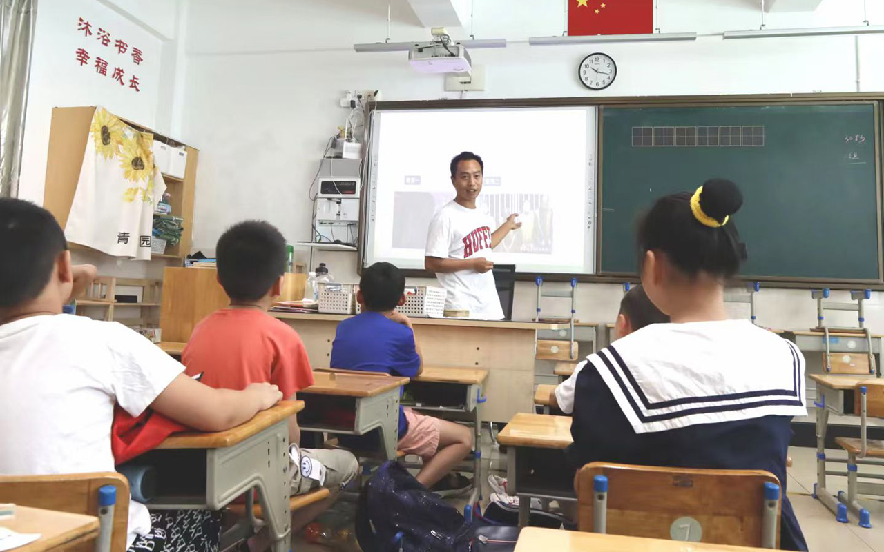 扶绥钟公庙中心小学